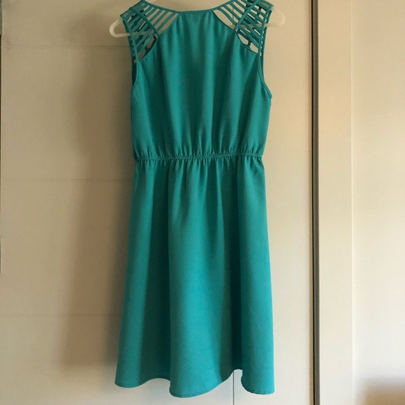 Summer cocktail dress - Picture 2 of 3